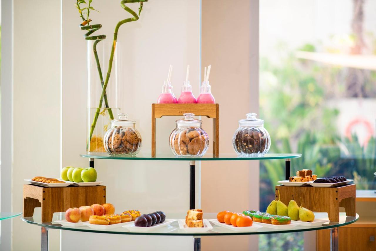 Holiday Inn Muscat Alseeb By Ihg Mascate Exterior foto