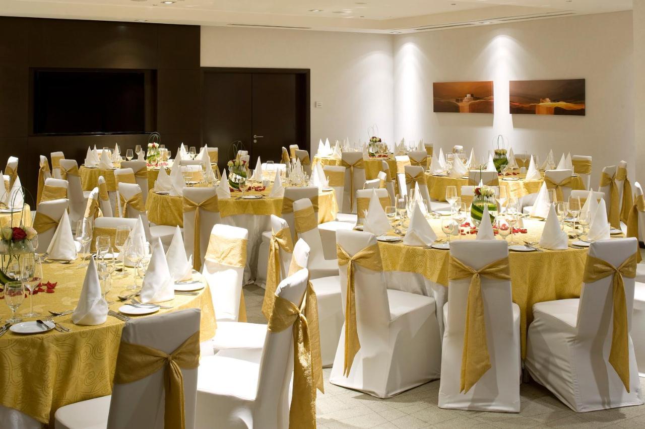 Holiday Inn Muscat Alseeb By Ihg Mascate Exterior foto